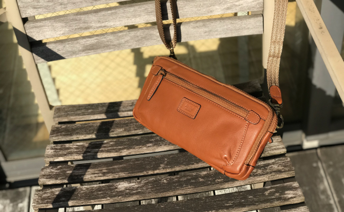 72073_AROMA Double Wallet bag