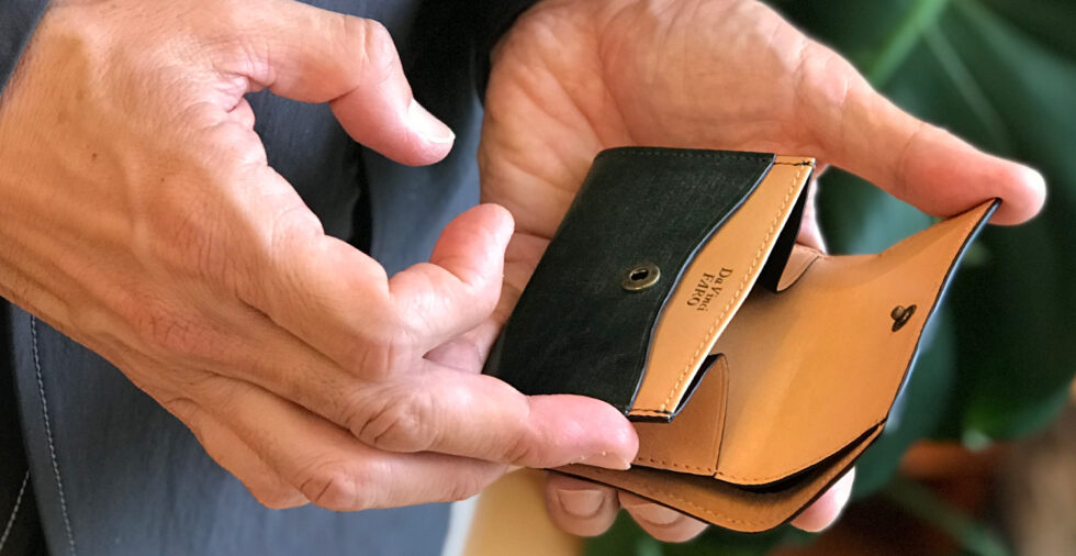 ブライドルレザーフラップ型ミニ財布