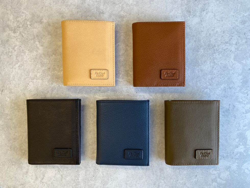 コンパクトなのに収納力が自慢のAROMA Folding Purse